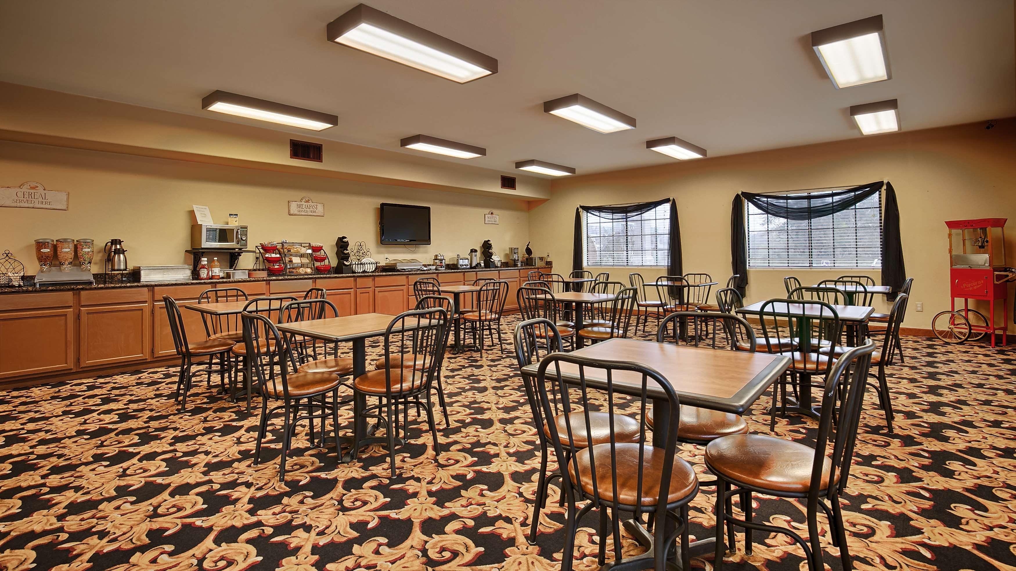 Best Western Plus College Park Hotel Екстер'єр фото